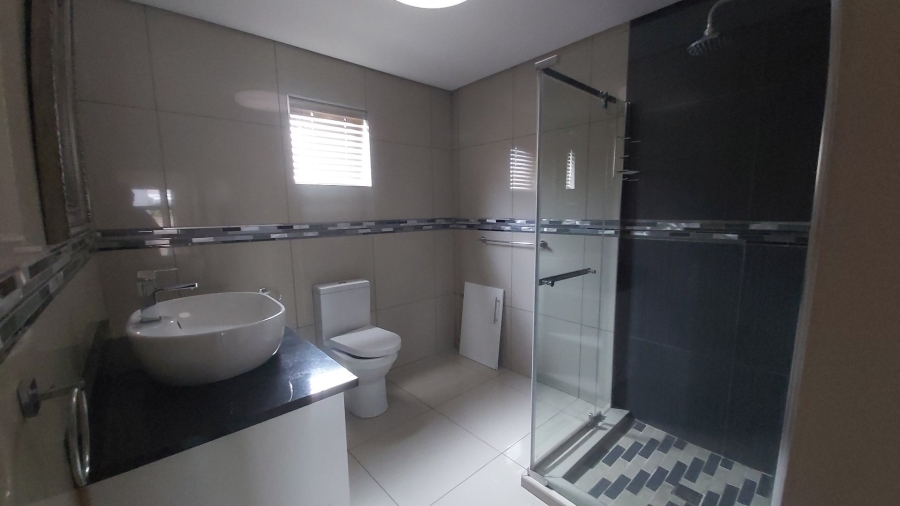 To Let 3 Bedroom Property for Rent in Heuwelsig Free State
